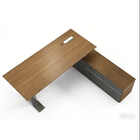 Bureau de direction en forme de L moderne, luxueux et durable avec construction en MFC pour patron, directeur, PDG
