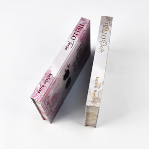 Impression de <span class=keywords><strong>livre</strong></span> broché personnalisé sur le thème de l'<span class=keywords><strong>amour</strong></span> romantique, édition spéciale avec bords pulvérisés - Product Image 4