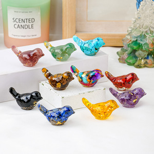 Figurine d'oiseau en résine avec copeaux de cristal naturel, mini paysage, décoration de voiture, décoration d'intérieur, cadeau, vente en gros - Product Image 3