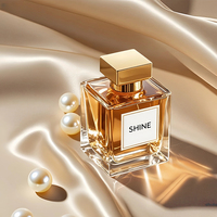Vente en gros Bouteilles de parfum carrées en verre personnalisées 30ml 50ml 100ml Cube vide Vaporisateur de parfum avec pompe Couvercle Sayer