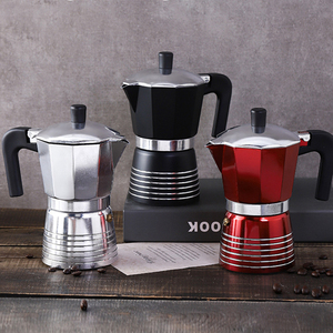 <span class=keywords><strong>Cafetera</strong></span> Espresso de inducción de aluminio Estilo clásico italiano <span class=keywords><strong>3</strong></span> <span class=keywords><strong>tazas</strong></span> 6 <span class=keywords><strong>tazas</strong></span> Moka Pot - Product Image 1