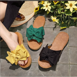 Kadınlar İçin <span class=keywords><strong>2026</strong></span> Yeni Fiyonklu Düz Topuklu Sandaletler Moda Trendi Tatlı Stil Kumaş Astarlı Her Mevsim Açık Hava - Product Image 2