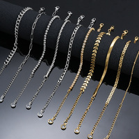 Vente en gros, lot de 5 bracelets, bijoux tendance, plaqué or, acier inoxydable, perles et chaîne, bracelets superposés pour femmes