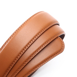 <span class=keywords><strong>Cintura</strong></span> all'ingrosso in pelle uomo di colore <span class=keywords><strong>marrone</strong></span> <span class=keywords><strong>chiaro</strong></span> in lega di zinco fibbia 100% in pura pelle <span class=keywords><strong>cintura</strong></span> per uomo - Product Image 2