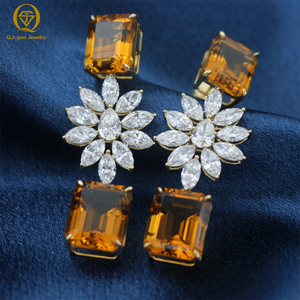 Juego de Joyería de Oro Estilo Vintage con Diamantes Corte Marquesa, Esmeralda y Topacio Amarillo Oscuro, Aretes con Diseño Floral, Regalo para Mujer - Product Image 1