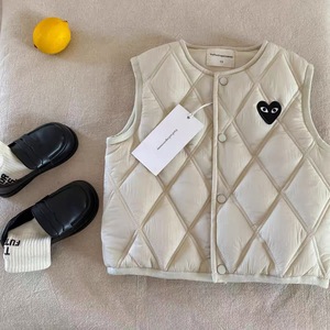 Tongxingyuan <b>Childrens</b> <b>Quilted</b> Vest Thickening Cotton Filling Cartoon Heart Design Autumn Winter Wear For Girls - Product Image 4