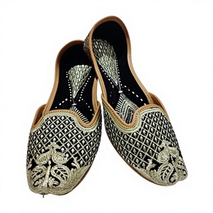 Mocassins plats pour femme en cuir véritable avec broderie colorée, motif floral traditionnel, boucle et fermeture auto-agrippante respirante - Product Image 5