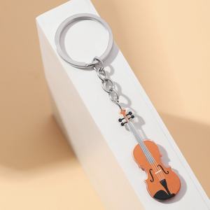 Llavero de guitarra acrílico de doble cara de gran venta, colgante realista de rock y hip-hop para coche, nuevo llavero transfronterizo de plástico - Product Image 5