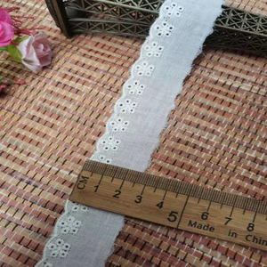 Encaje de algodón bordado al por mayor con patrones calados de seda de leche para accesorios de ropa - Product Image 6