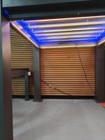 Système de gazebo à toit pliant amovible Ouverture motorisée étanche Fermeture à persiennes en aluminium Toit de pergola rétractable électrique