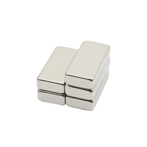 מגנט ניאודימיום בלוק תעשייתי חזק קבוע מתוצרת סין, מגנט N52 מוטה בציר, טווח טמפרטורות -40~80 - Product Image 3