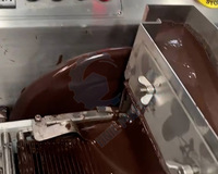 Petite machine à enrober de chocolat, machine à fabriquer du chocolat pour la petite production, enrobage commercial de chocolat