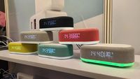Produits tendance 2025 6 en 1 multi-fonctionnel Smart Mini haut-parleur Bluetooth chargeur sans fil avec réveil LED veilleuse