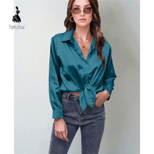 YZ 女式纯色翻领纽扣长袖缎面衬衫简约热销办公室日常衬衫 - Product Image 1