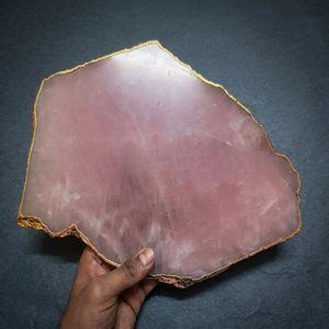 Bandeja de servicio de cocina chapada en oro hecha a mano Feng Shui plato de cristal de cuarzo rosa piedras preciosas naturales artesanías de piedra semipreciosa - Product Image 2