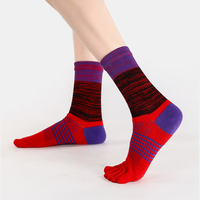 Chaussettes de course à cinq doigts Coolmax personnalisées en gros, chaussettes de sport rembourrées pour hommes et femmes, chaussettes à cinq doigts