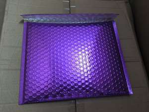 Enveloppes matelassées <span class=keywords><strong>en</strong></span> polyéthylène pour <span class=keywords><strong>envoi</strong></span> postal, avec logo personnalisé, colorées et métalliques - Product Image 2