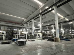 Suelo SPC Impermeable al Por Mayor con Base IXPE, Losetas de Vinilo con Sistema de Clic - Product Image 2