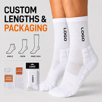 Chaussettes de sport mi-mollet respirantes en coton anti-odeur avec logo personnalisé, conception OEM, chaussettes de basketball pour hommes
