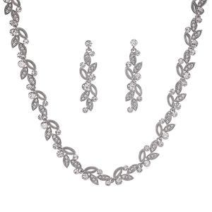 Accesorios de <span class=keywords><strong>vestido</strong></span> de diamantes de imitación con incrustaciones de calidad de lujo de gama alta, collar de cristal de gota de agua, conjunto de joyería - Product Image 1