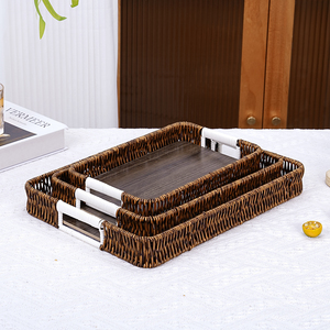 Plateau de service rectangulaire moderne en osier avec base en bois, idéal pour le pain, les collations <span class=keywords><strong>et</strong></span> les événements traiteur - Product Image 2
