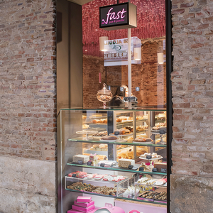 Scaffale espositivo a struttura verticale con linee d'arco, in stile rustico <span class=keywords><strong>e</strong></span> accogliente, per negozio di specialità - Product Image 4