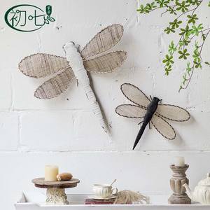 Decoración de pared de libélula hecha a mano para el hogar y la cafetería, estilo rústico, forma irregular A3149 - Product Image 1