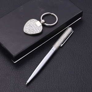 Negocios al por mayor personalizado llavero <span class=keywords><strong>de</strong></span> amor <span class=keywords><strong>de</strong></span> dama <span class=keywords><strong>de</strong></span> honor, regalo para las mujeres <span class=keywords><strong>de</strong></span> lujo - Product Image 4