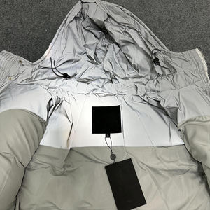 Venta al por mayor Hombres Reflective 90% White Duck Down Hooded Puffer Jacket with Logo Doudoune Homme - Product Image 3