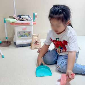 Juego de Herramientas de Limpieza del Hogar Simuladas para Niños, Aspiradora, <span class=keywords><strong>Escoba</strong></span>, Carretilla de Juguete, Caja de Regalo para Niños - Product Image 4