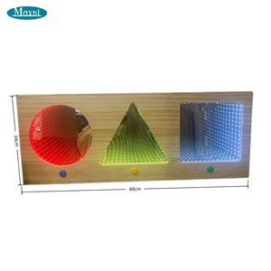 Pannello Sensoriale in Legno con Specchio Infinito, Esperienza Sensoriale, Luce LED Multicolore a Tunnel Infinito per Terapia dei Bambini - Product Image 4