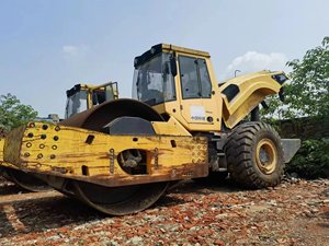 <span class=keywords><strong>Bomag</strong></span> 226-4รถบดถนนมือสอง - Product Image 6