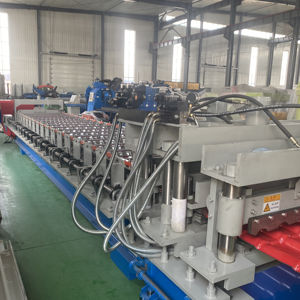 Máquina Laminadora de Láminas para Techos de Tejas Escalonadas, Diseño Nuevo, Multiusos, Totalmente Automática, Compatible con Bobinas de Metal Filmado y PPGI - Product Image 2