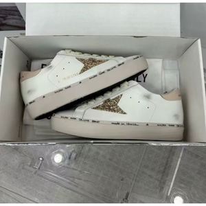 Chaussures d'hiver en cuir véritable à lacets pour hommes et femmes de la marque de luxe Arhh, avec semelle TPU de haute qualité, respirantes et de couleur unie, idéales pour le sport. - Product Image 2