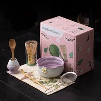 Coffret Cadeau Rose Fleur de Cerisier : Bol Chawan en Céramique, Fouet Chasen en Bambou, Cuillère Chashaku, Support pour Fouet, Tamis, Chiffon, Fouet à Matcha