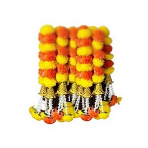 Guirlande de fleurs artificielles en plastique pour décoration de mariage indien traditionnel, fleurs de souci, clochettes, pour Mehndi, Haldi, Noël - Product Image 1