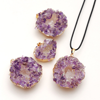 Collier Pendentif Géode en Améthyste Naturelle et Agate, Breloque Géode en Améthyste Plaqué Or avec Cordon Ciré, Vente en Gros de Bijoux