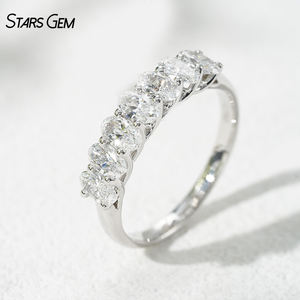 แหวนทองคำแท้ 18k ดีไซน์วงแหวนรูปไข่ 3*5 มม. ประดับเพชรแล็บ ดีไซน์แบบ Eternity Band - Product Image 1