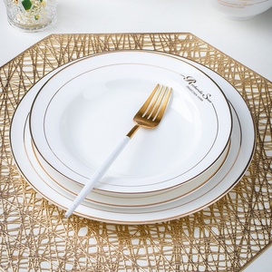 Service <span class=keywords><strong>de</strong></span> Table en Porcelaine Fine <span class=keywords><strong>Haut</strong></span> <span class=keywords><strong>de</strong></span> <span class=keywords><strong>Gamme</strong></span>, Bordure Dorée Simple, <span class=keywords><strong>Vaisselle</strong></span> Céramique Style Nordique <span class=keywords><strong>pour</strong></span> la Maison, Idéal Cadeau <span class=keywords><strong>de</strong></span> Crémaiilère - Product Image 3