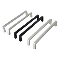 C-BOX . Poignée avant monobloc pour subrack 19 pouces, 12,2 mm, anodisée 10501-026 10501-007 10501-029 10501-005 10501-004 10501-018