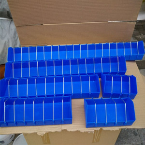 鳩の餌箱、レース鳩や鳥用のプラスチック製給餌器 - 鳩小屋や鳥小屋に最適な掃除が簡単な餌入れ - Product Image 5