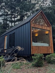 Maison conteneur préfabriquée en acier et bois, cabane de vacances, hôtel de villégiature, chalet - Product Image 3