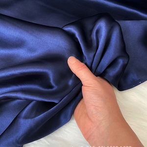 <strong>Wholesale</strong> Good Price Clothing Raw Pure <strong>Silk</strong> 114CM 22MM Grade 6A Mulberry <strong>Charmeuse</strong> 100% <strong>Silk</strong> <strong>Fabric</strong> - Product Image 3