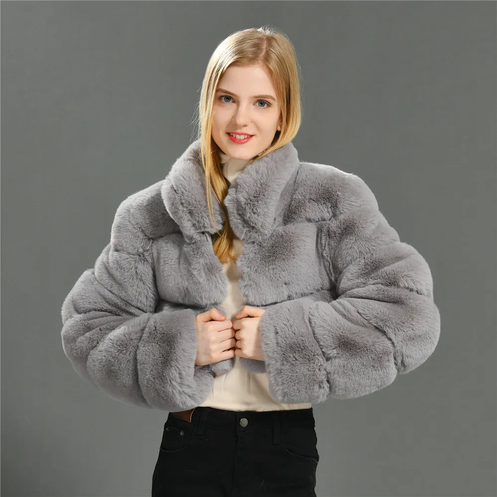 लघु शैली गर्म कस्टम रंग अशुद्ध खरगोश फर कोट सर्दियों मोटी गर्म नकली फर कोट 2022 के लिए महिला