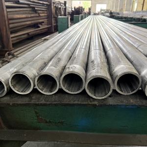 उच्च परिशुद्धता वाले हाइड्रोलिक सिलेंडर निर्बाध ट्यूब दीन 2391 मानदार और पॉलिश की गई कोल्ड आल्ड st52.4 सामग्री कस्टम स्टील पाइप - Product Image 5