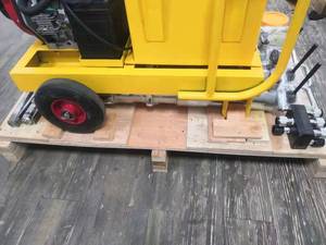 Fendeur de roche hydraulique puissant à moteur diesel pour un fendage de pierre silencieux et sans poussière et une démolition sans vibrations - Product Image 5