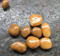 Vente chaude Pierres naturelles polies de la rivière Jaune, gravier et galets de cristal pour jardin et parc extérieur, sélectionnés à la main