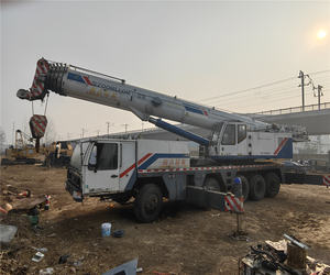 Grúa Móvil Usada Zoomlion QY90V6 de 90 Toneladas, Grúa de Elevación Qy50v Qy35v Ztc305h5 Ztc250v5 en Venta - Product Image 2