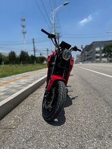 Motocicleta Eléctrica de Dos Ruedas con Neumáticos Anchos de Largo Alcance, 20A 24A 32A 38A, de Fábrica - Product Image 3