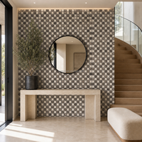 Carreaux de mosaïque en marbre, damier moderne, antidérapants et résistants à l'usure, conception de parquet en pierre pour les sols et les murs de la salle de douche de l'hôtel